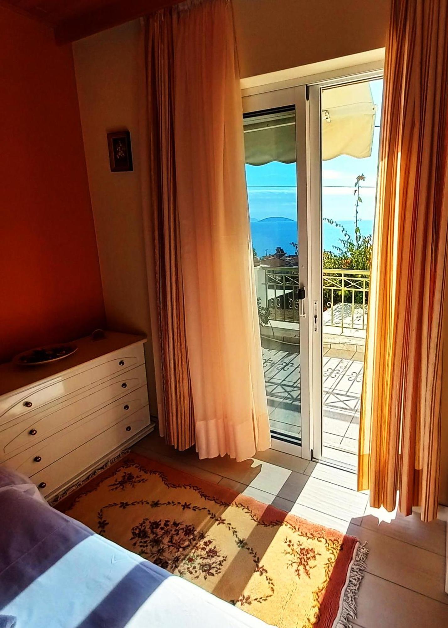 Villa "Eva" - Entire Beachfront Holiday Home - 4S Agia Marina  Экстерьер фото