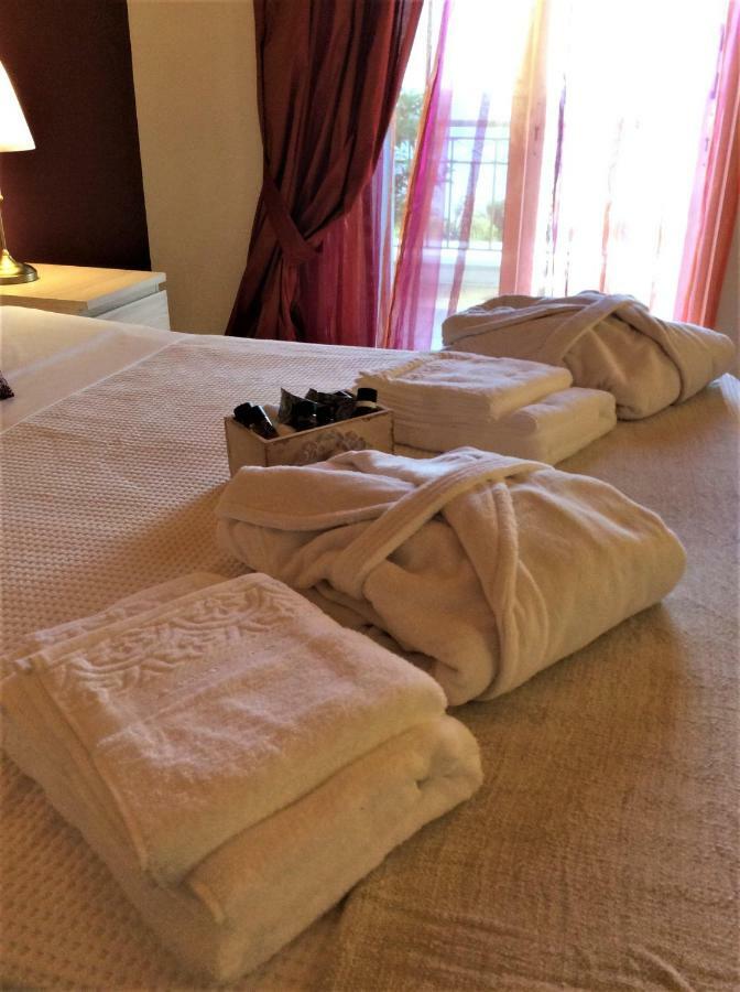 Villa "Eva" - Entire Beachfront Holiday Home - 4S Agia Marina  Экстерьер фото